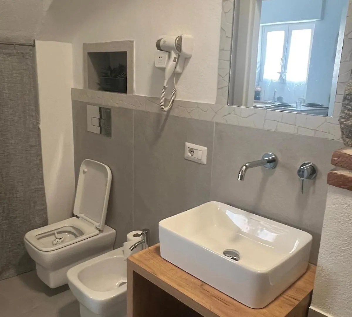 Crispi Guest House Mmg Olbia Italia